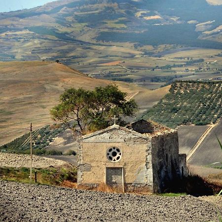 Alloggio Cattedrale Troia Esterno foto