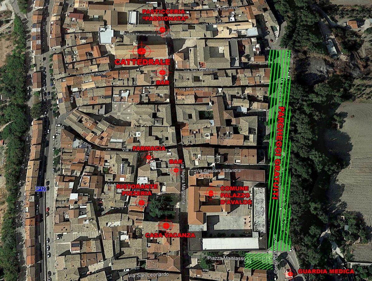 Alloggio Cattedrale Troia Esterno foto