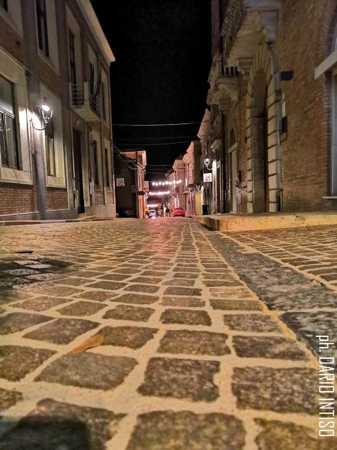 Alloggio Cattedrale Troia Esterno foto